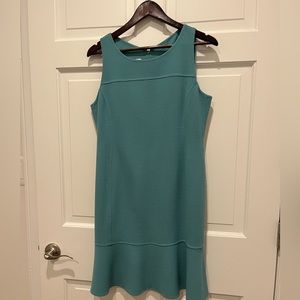 Pristine Armani Collezioni Green textured sheath dress with flounce hem, sz 8